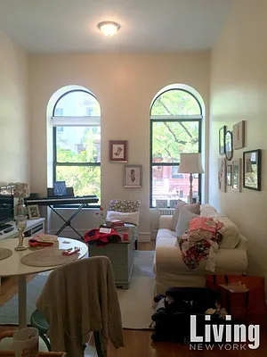 Rented by Living New York | media 21