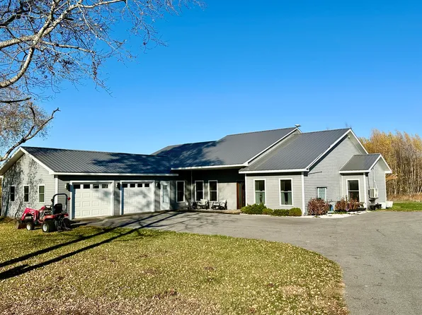 101 Barrett Rd, Moira, NY 12957