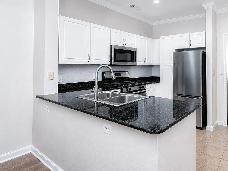 12901 Centre Park Cir #418