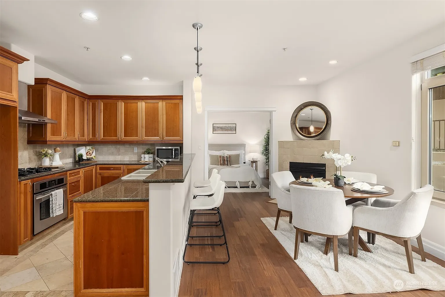 2551 Thorndyke Avenue W #304 photo 1