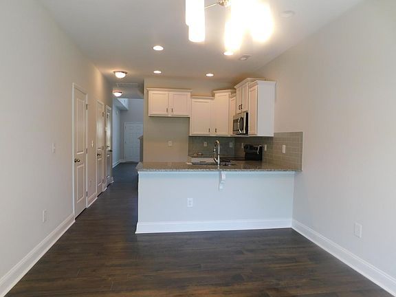 3rd image of 383 Trevally Ct