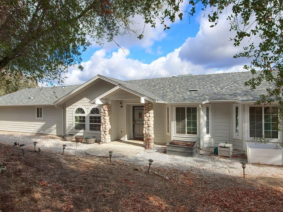 1st image of 33481 River Knolls Ln