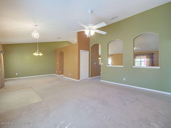 4th image of 2082 De Carlo Ave
