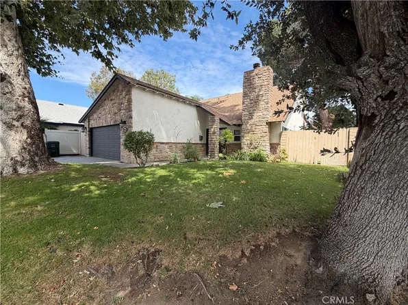 23521 Via Chantilly, Santa Clarita, CA 91355