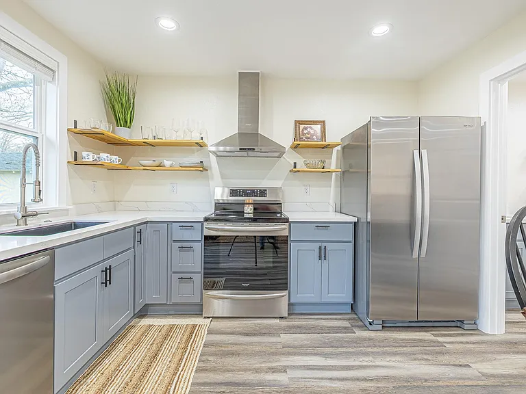 1029 Fish Hatchery Rd #B — Photo 3