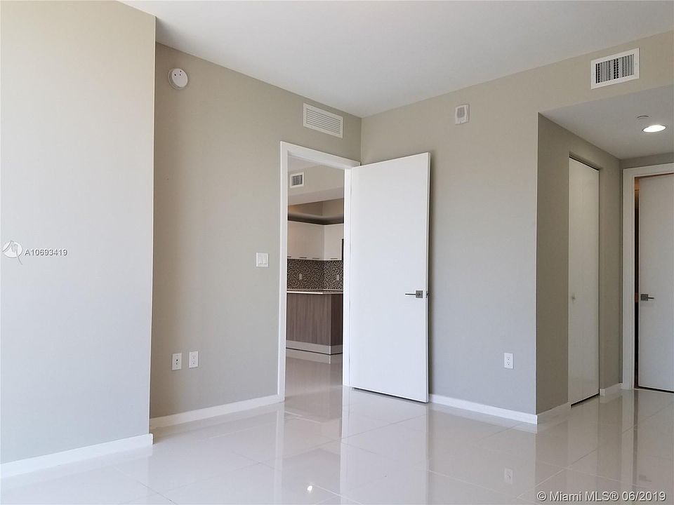 2nd image of 5300 Paseo Blvd APT 1707