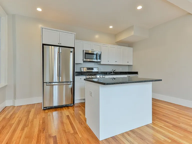 126 Washington Ave #2 — Photo 7