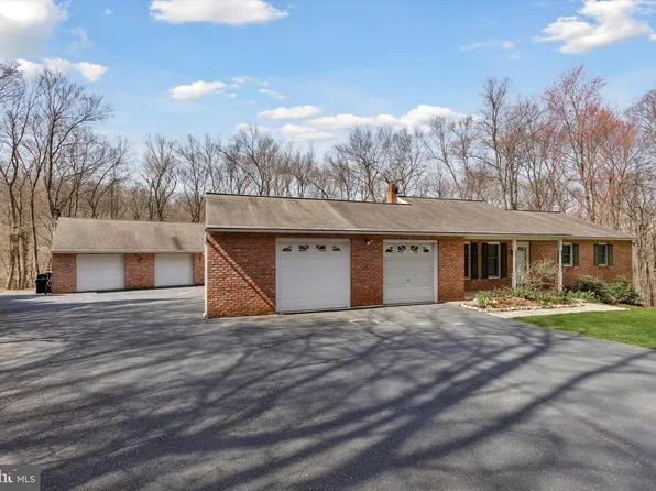 232 Old State Rd, Boyertown, PA 19512