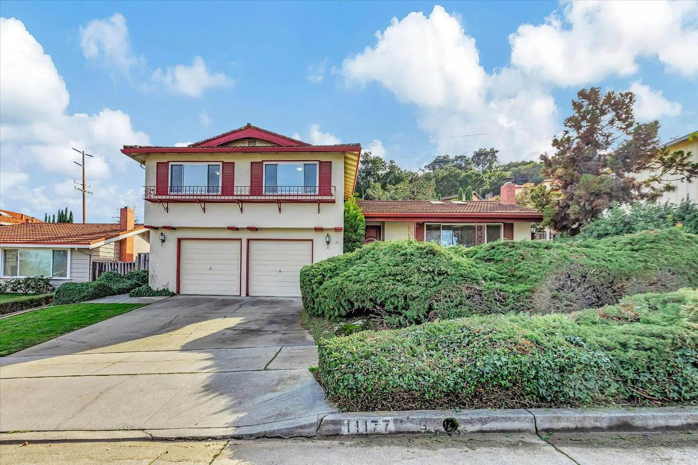 11177 Linda Vista Dr photo 1