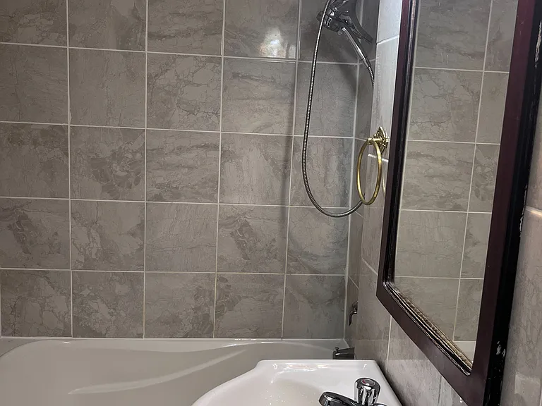 22156 Leslie St — Photo 12