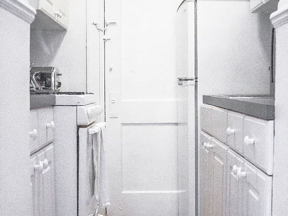 121 Park Dr. #3 Boston - Fenway Shared Unit Photo 5