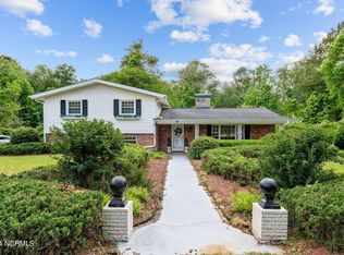 735 Half Moon Rd, New Bern, NC 28560