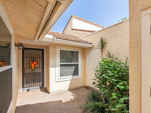 2nd image of 147 Eton Cir