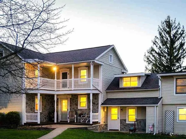 227 Pleasantview Rd, Hummelstown, PA 17036