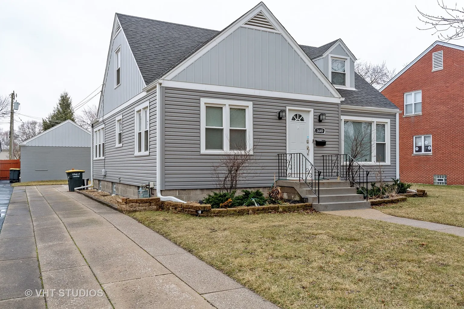 3649 Lake St photo 1