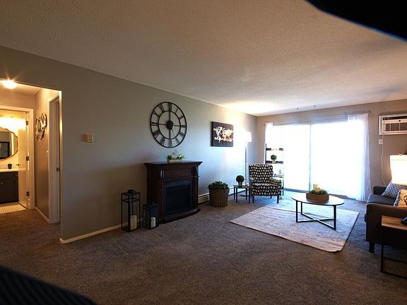 5th image of 2720 Dale St N #C212