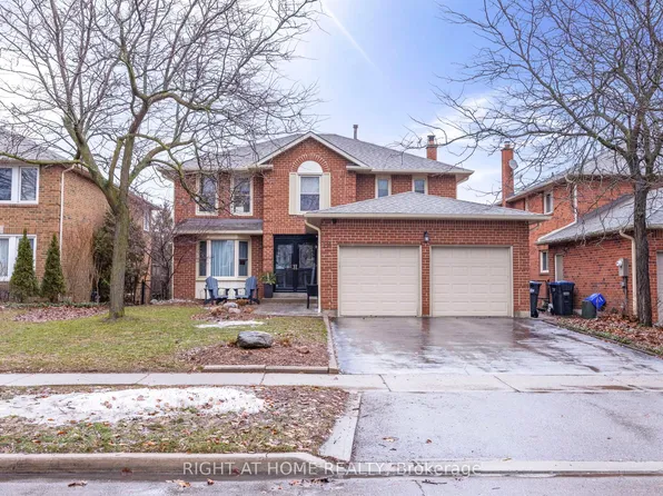 12 Esker Dr, Brampton, ON L6Z 3C5