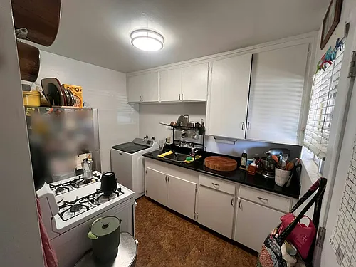 1134 Redwood Ave #1136 Photo 1