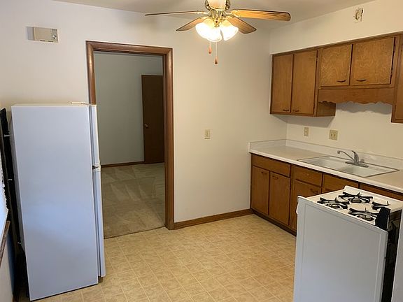 3rd image of 5828 Dale Ave APT 2