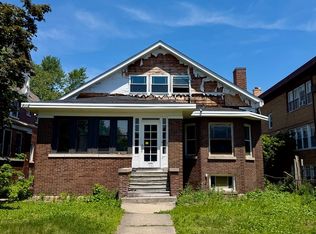 1420 W Jarvis Ave, Chicago, IL 60626