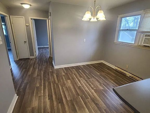 4th image of 1802 Ryan St