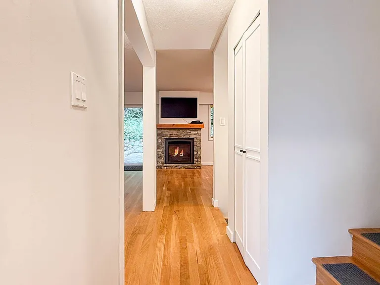 1530 McNair Dr — Photo 17