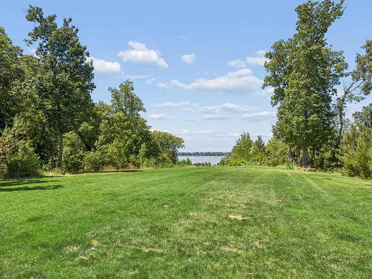 6450 Stewart Rd — Photo 72