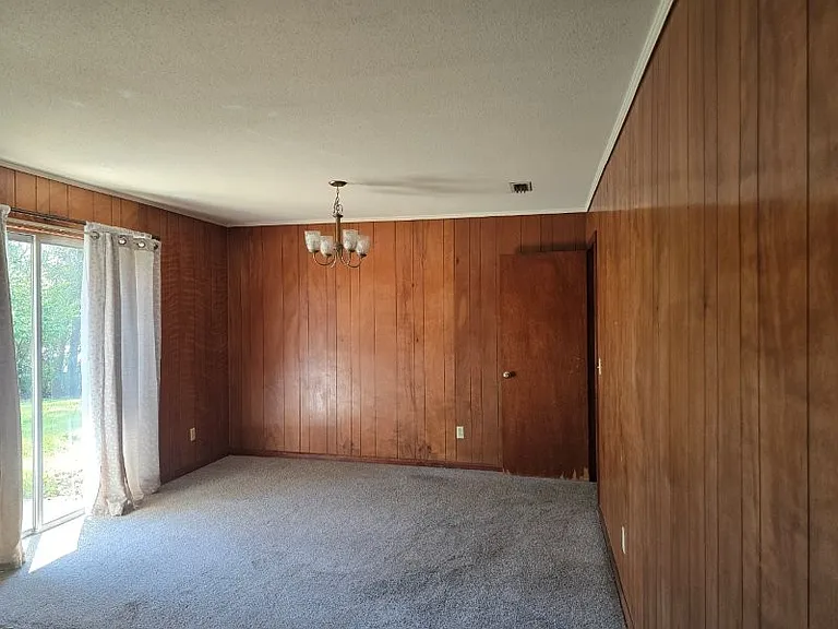 14 Verna Cir — Photo 2