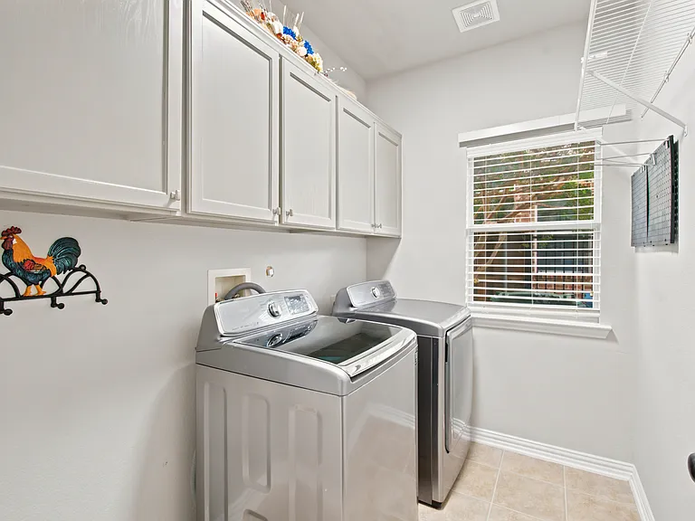 362 Spring Meadow Dr — Photo 24