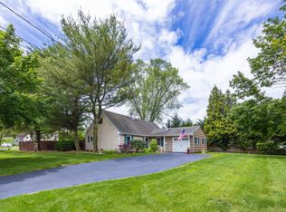 186 Montrose Dr, Port Jefferson Station, NY 11776