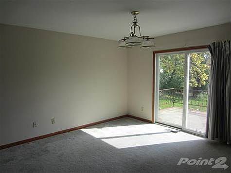5th image of 1345 Highland Ave