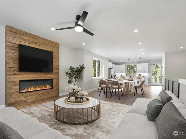 8 Sandalwood Circle, Bellingham, WA 98229