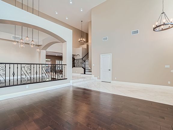 5th image of 11596 Zagarolo Ln