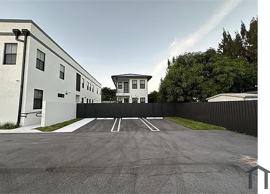 10570 SW 177th St — Photo 45