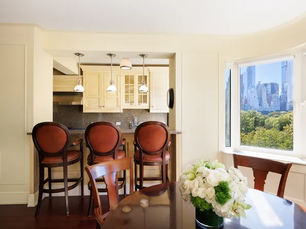 870 5th Avenue image 4 of 13