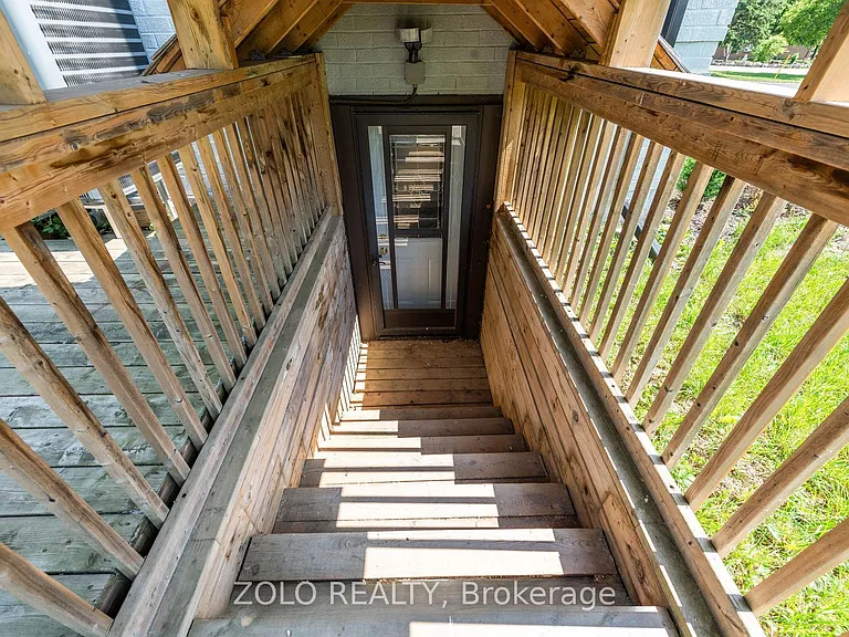 45 Hilda Rd #BASEMENT — Photo 9