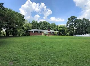 225 Brush Creek Rd, Killen, AL 35645