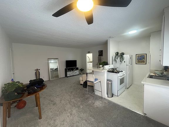 2nd image of 12219 Pacific Ave