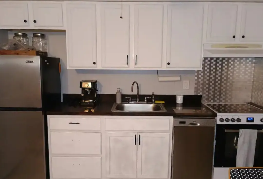 1804 Grand Central Ave — Photo 3