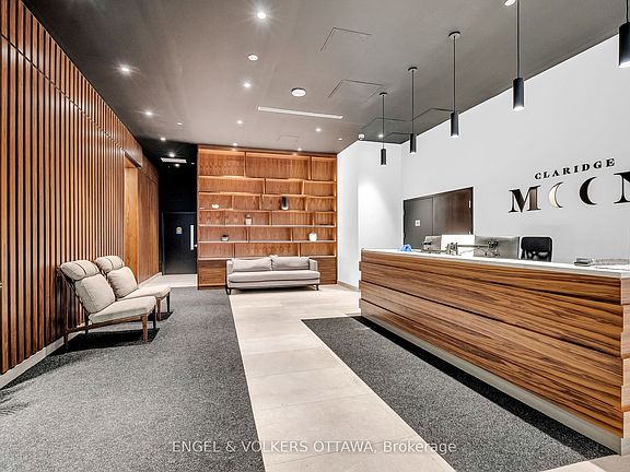 2nd image of 340 Queen St #2407