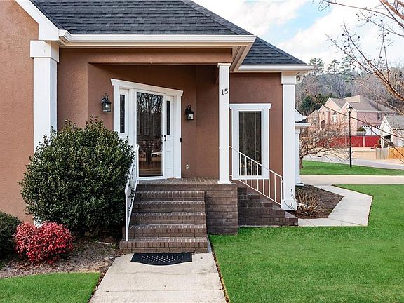 5th image of 15 Saddlebrook Dr SE