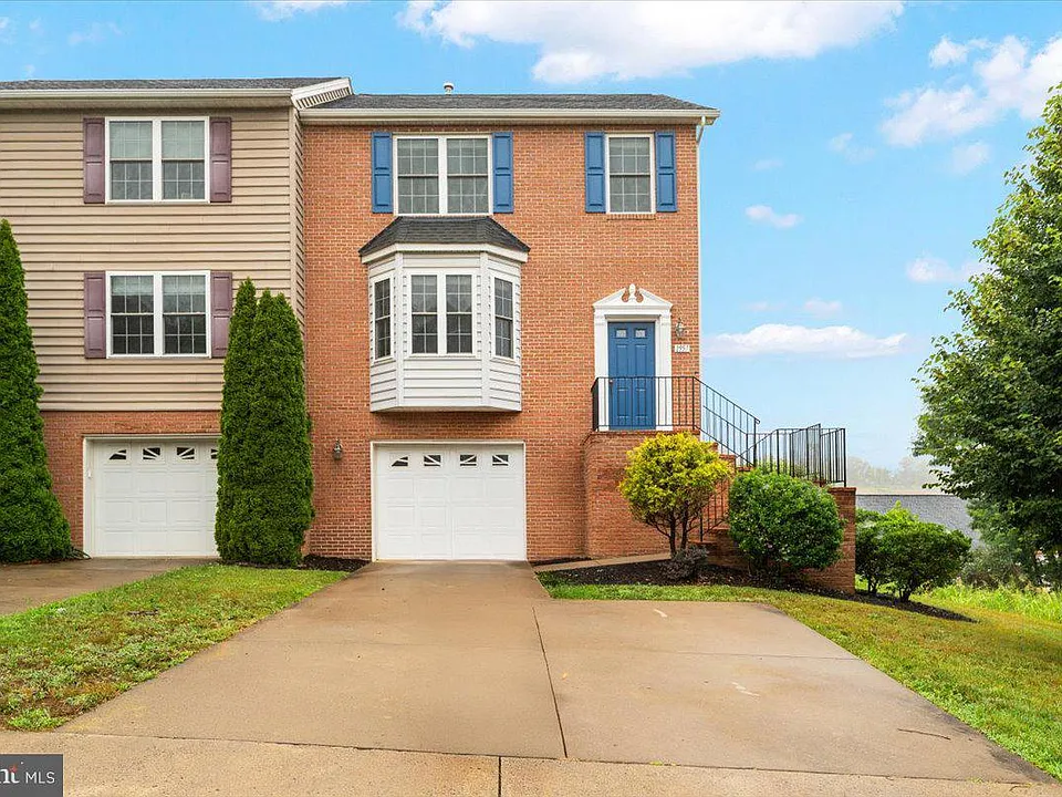 1957 Cidermill Ln