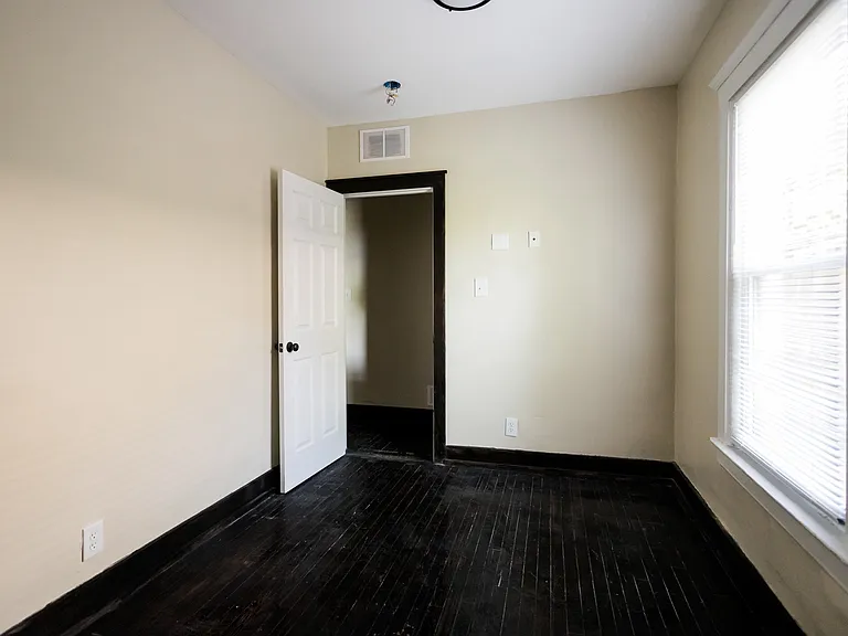 268 E Euclid St #2E — Photo 9