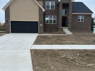 14139 Red Oak Dr, Belleville, MI 48111