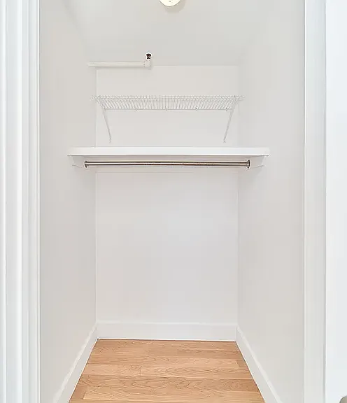 34 Lorimer St #3A — Photo 14