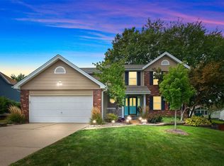 549 Highfield Dr, Saint Charles, MO
