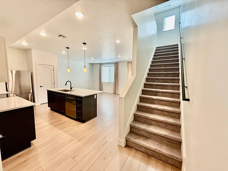 3966 E Razor Dr — Photo 4