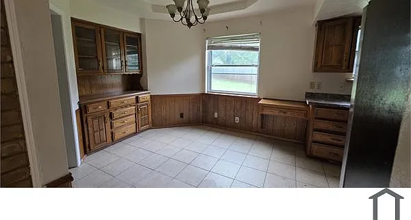803 New England Ct — Photo 7