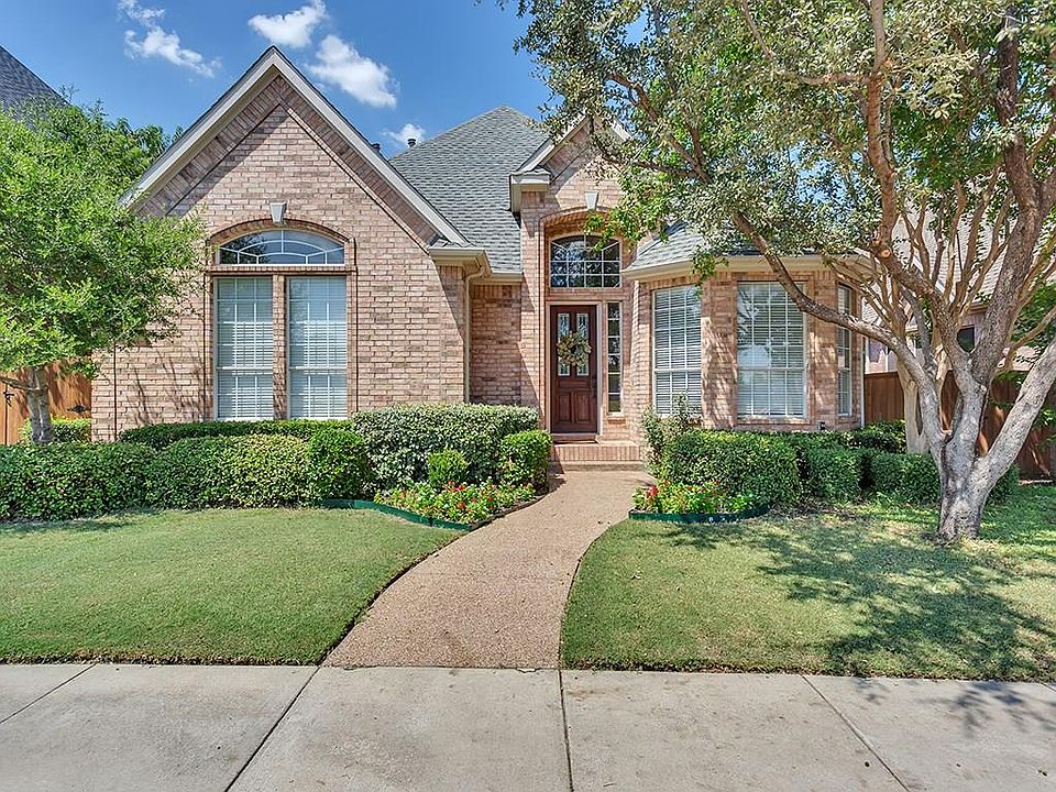 1st image of 3321 Garrett Dr