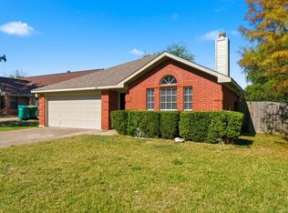1222 Reeves Ln, Cedar Hill, TX 75104